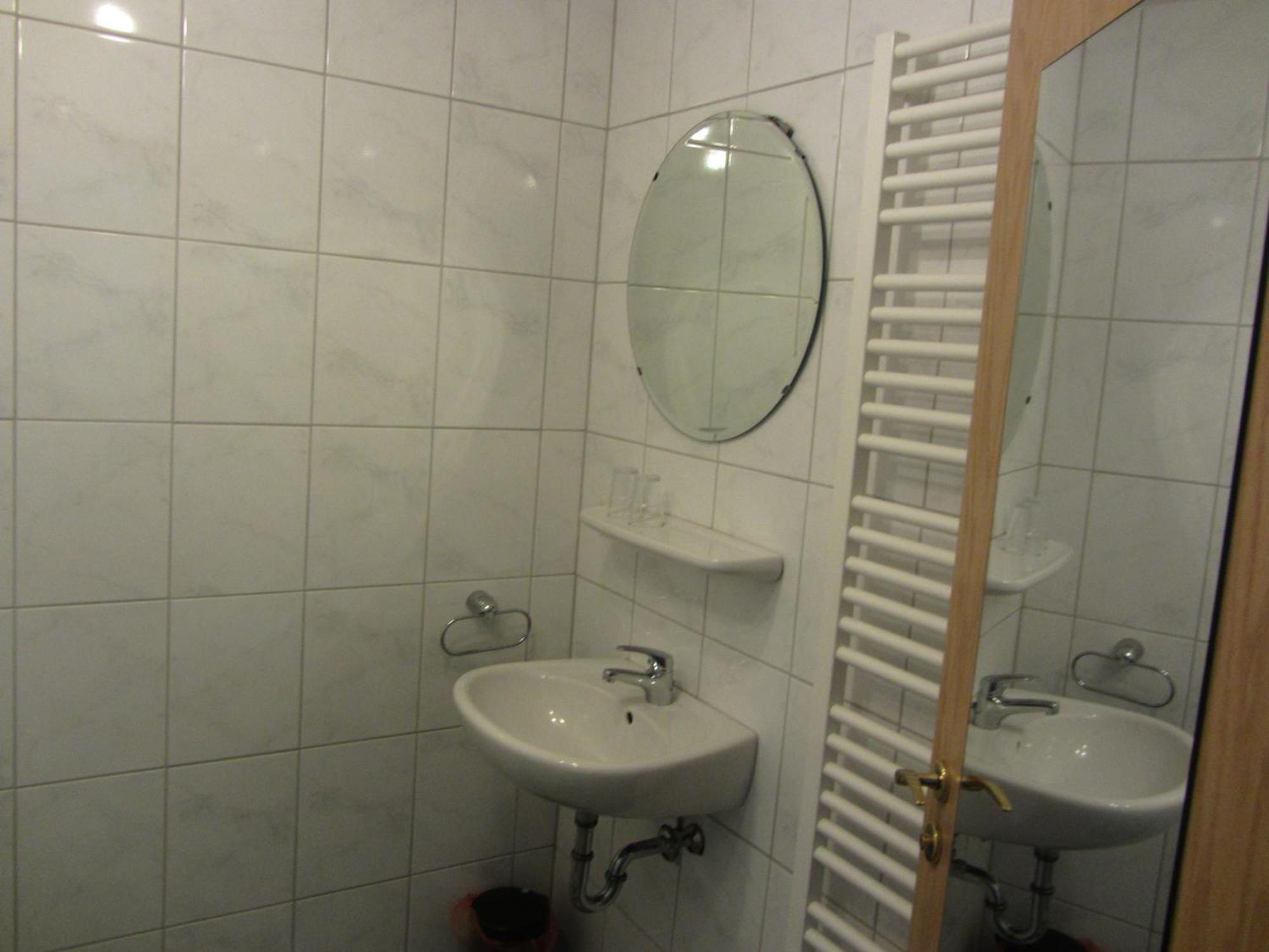 Hotel Gasthof Pension Riebel Etzenricht Экстерьер фото